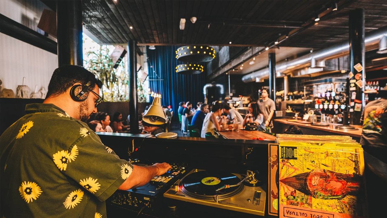 کافه نایت جار دبی