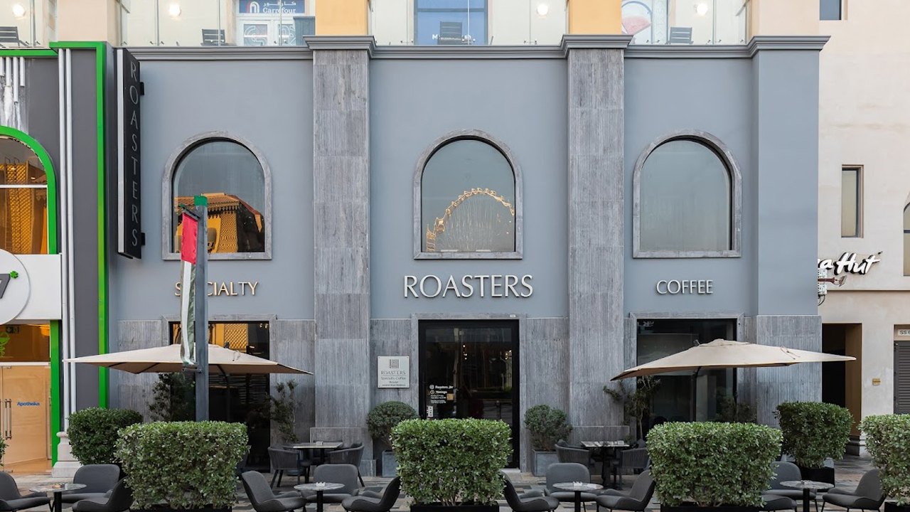 کافه roasters dubai