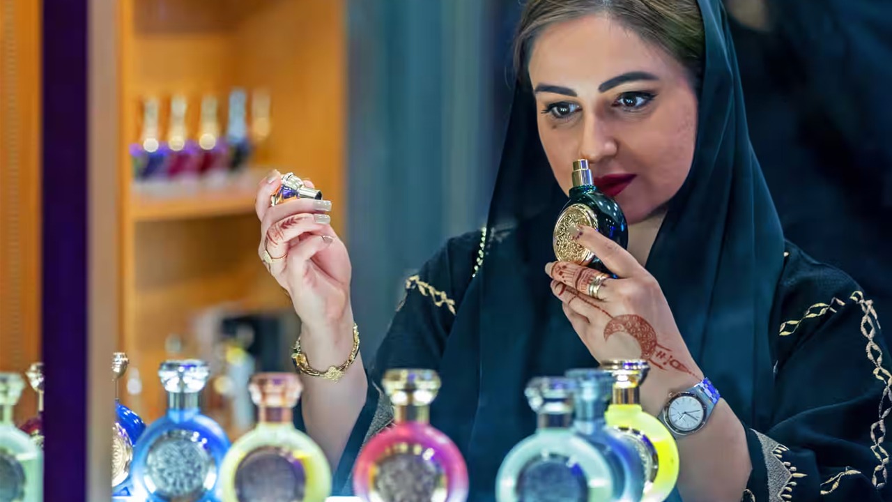 عطر، یکی از سوغاتی های دبی